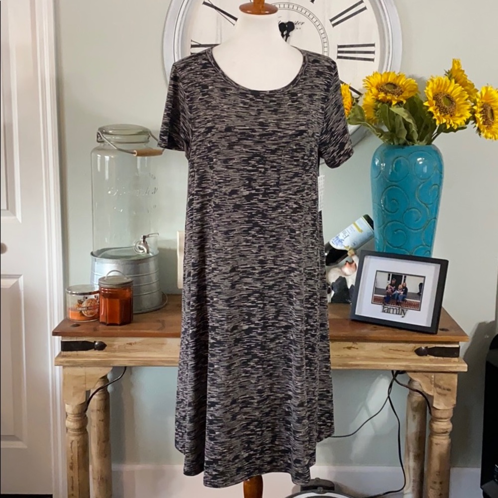 LULAROE Carly dress NWT